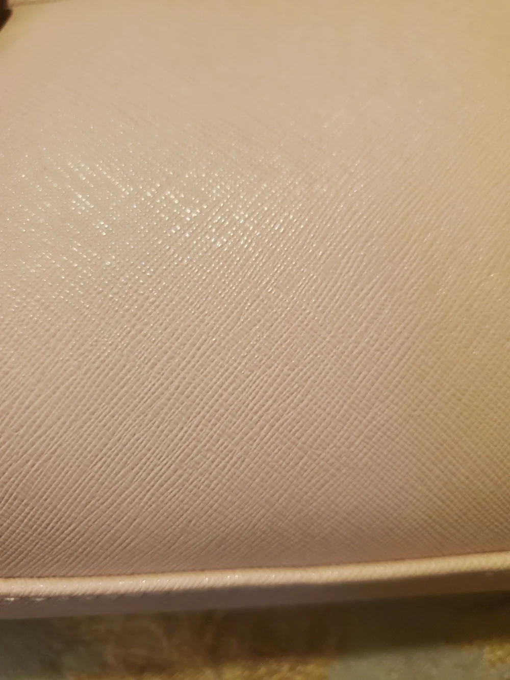 Guess chic tote